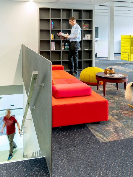 VMR Stellenangebot - Treppenaufgang Vertrieb